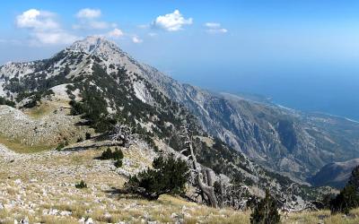 Sa vrha Čika se pruža predivan pogled na jonsko more i obalu 